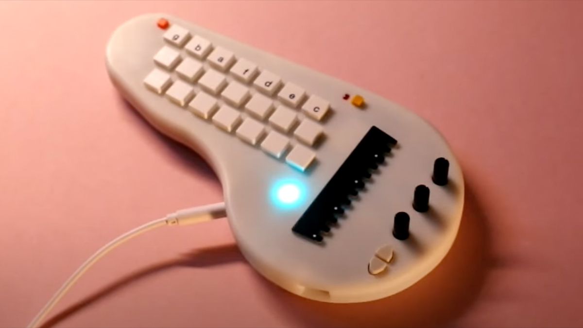Minichord in Use